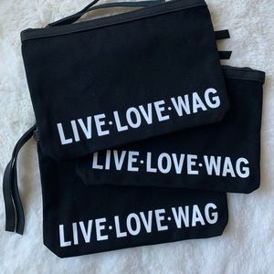 Live, love, wag pouch